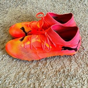 Puma Soccer Cleats, Young Men’s 6 1/2